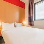 Expo Hotel 3*